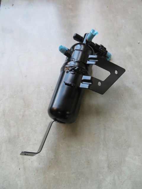 NISSAN CEDRIC 330 Receiver tank