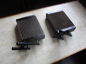 MAZDA BONGO FRIENDEE（ボンゴフレンディ）ヒーターコア製作