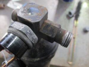 NISSAN SUNNY TRUCK （サニトラ）エキパン交換