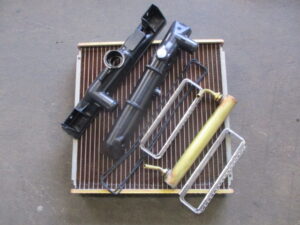 SUZUKI CULTUS AA44S A/T Radiator　17700-60B32