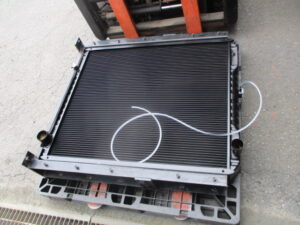 某ショッピングセンター非常用発電機 東京ラヂエーター製 ラジエーター修理