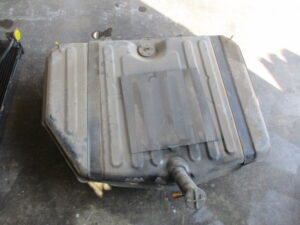 TOYOTA CENTURY(センチュリー)燃料タンク洗浄