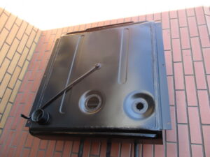 CITROEN SM（シトロエンSM）燃料タンク、洗浄、清掃