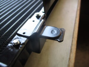 ISUZU BIGHORN UBS25GW AC Condenser