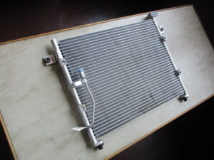 SUZUKI ESCUDO TD01W AC Condenser