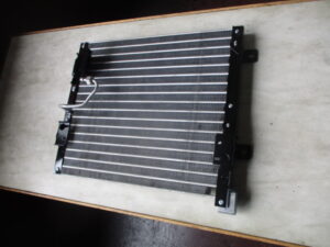 ISUZU ELF　NHS69EV AC Condenser