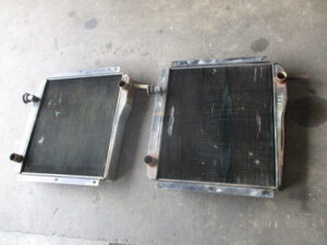 LAND CRUISER FJ40 Radiator