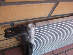 MITSUBISHI DELICA STAR WAGON　P24/25W AC Condenser #MB899366