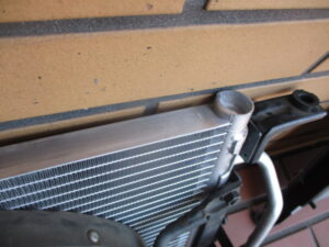 MITSUBISHI DELICA STAR WAGON　P24/25W AC Condenser #MB899366